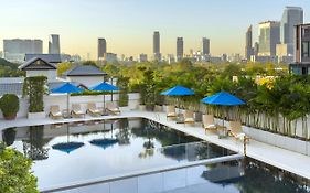 โรงแรมเซ็นเตอร์พอยต์ สุขุมวิท 10 (SHA Extra Plus)